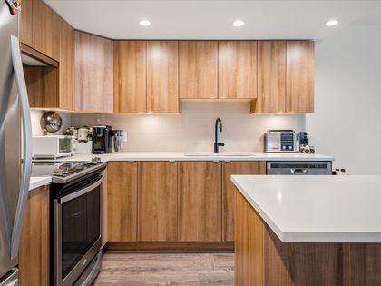 1365-pemberton-avenue-downtown-sq-squamish-01