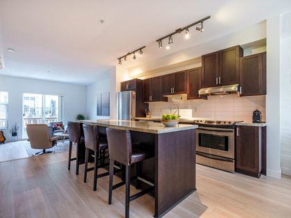 754-orwell-street-lynnmour-north-vancouver-05