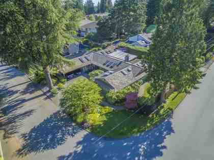3977-lewister-road-edgemont-north-vancouver-01