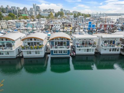 415-w-esplanade-lower-lonsdale-north-vancouver-01