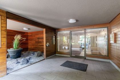 251-w-4th-street-lower-lonsdale-north-vancouver-04