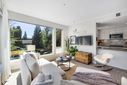 2632-library-lane-lynn-valley-north-vancouver-02