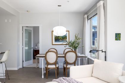 2632-library-lane-lynn-valley-north-vancouver-05