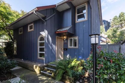 900-w-17th-street-mosquito-creek-north-vancouver-01