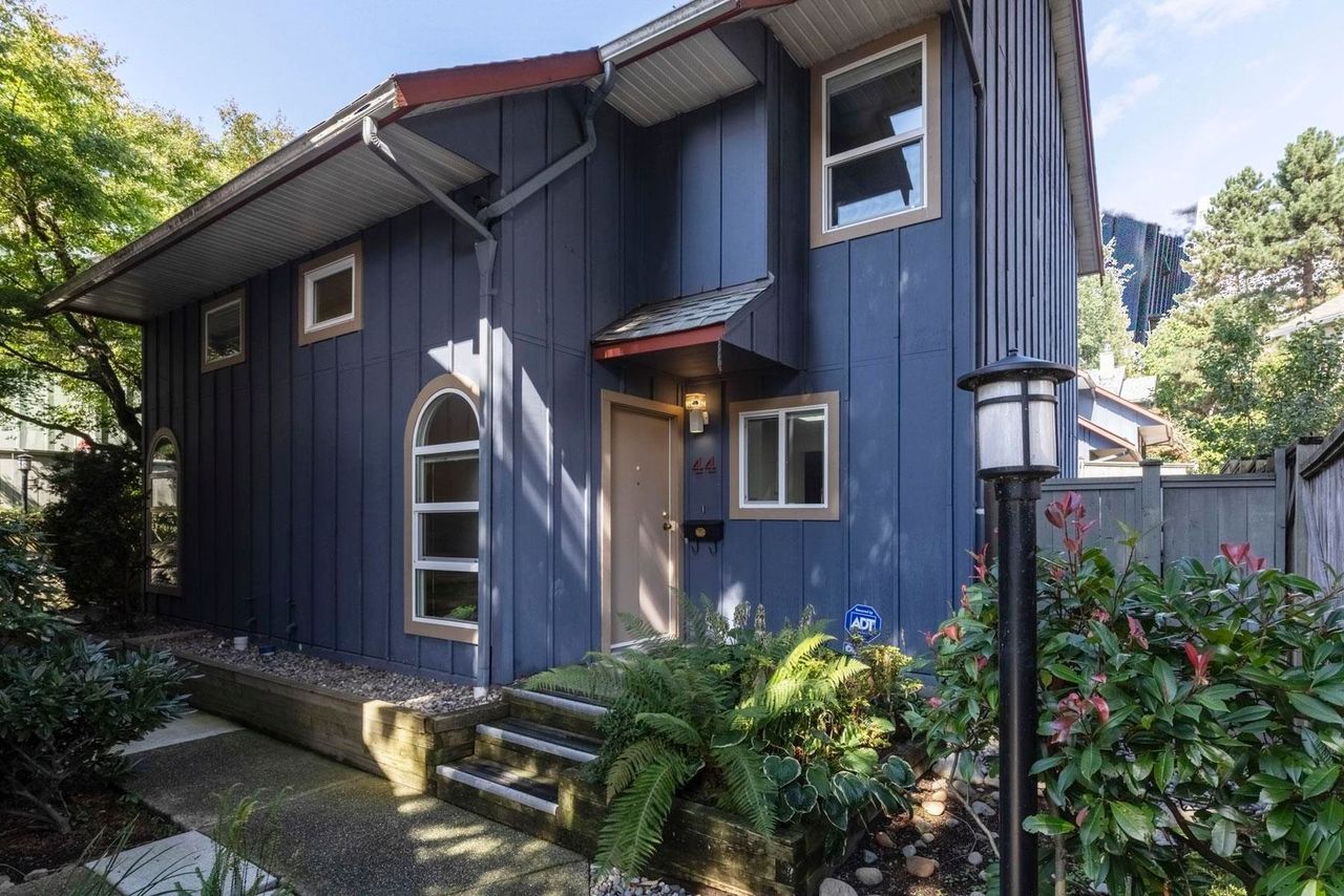 44 - 900 W 17th Street, Mosquito Creek, North Vancouver