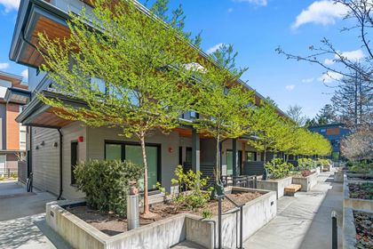 528-e-2nd-street-lower-lonsdale-north-vancouver-02