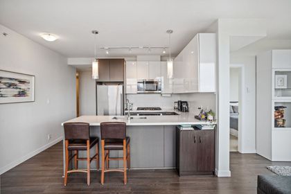 271-francis-way-fraserview-nw-new-westminster-03