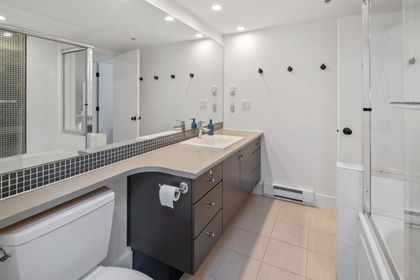 728-w-14th-street-mosquito-creek-north-vancouver-15