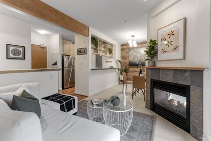 530-raven-woods-drive-roche-point-north-vancouver-01