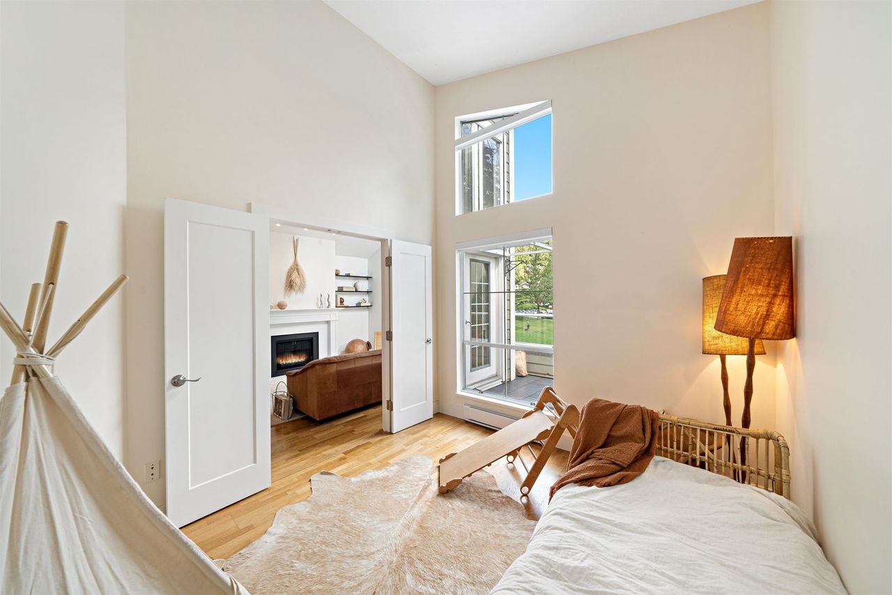 4390-gallant-avenue-deep-cove-north-vancouver-25 at 302 - 4390 Gallant Avenue, Deep Cove, North Vancouver 4390-gallant-avenue-deep-cove-north-vancouver-25 at 302 - 4390 Gallant Avenue, Deep Cove, North Vancouver