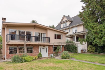 2425-trinity-street-hastings-sunrise-vancouver-east-01