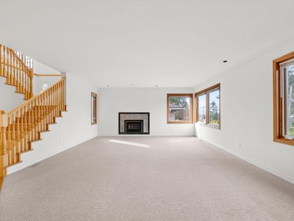 2740-chesterfield-avenue-upper-lonsdale-north-vancouver-02