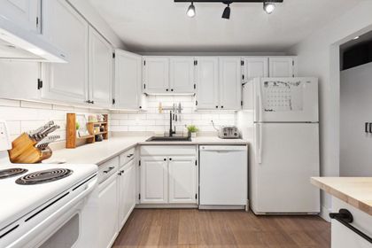 1385-draycott-road-lynn-valley-north-vancouver-05
