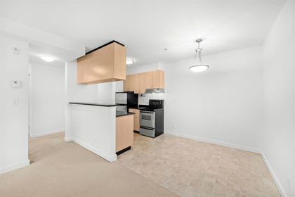 1033-st-georges-avenue-central-lonsdale-north-vancouver-03-1