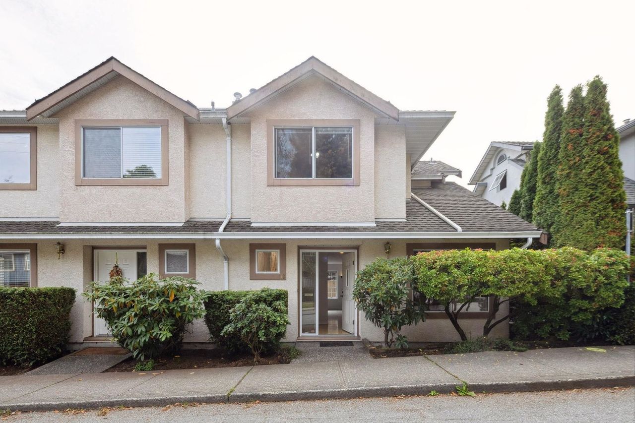 18 - 901 W 17th Street, Mosquito Creek, North Vancouver