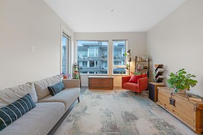 255-w-1st-street-lower-lonsdale-north-vancouver-04
