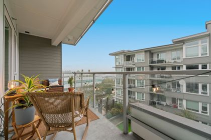255-w-1st-street-lower-lonsdale-north-vancouver-05