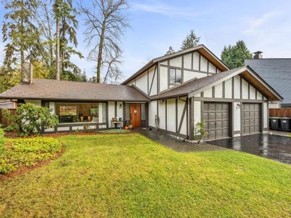 2576-byron-road-blueridge-nv-north-vancouver-01