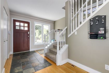 3881-yale-street-vancouver-heights-burnaby-north-03