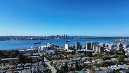 272-e-4th-street-lower-lonsdale-north-vancouver-04
