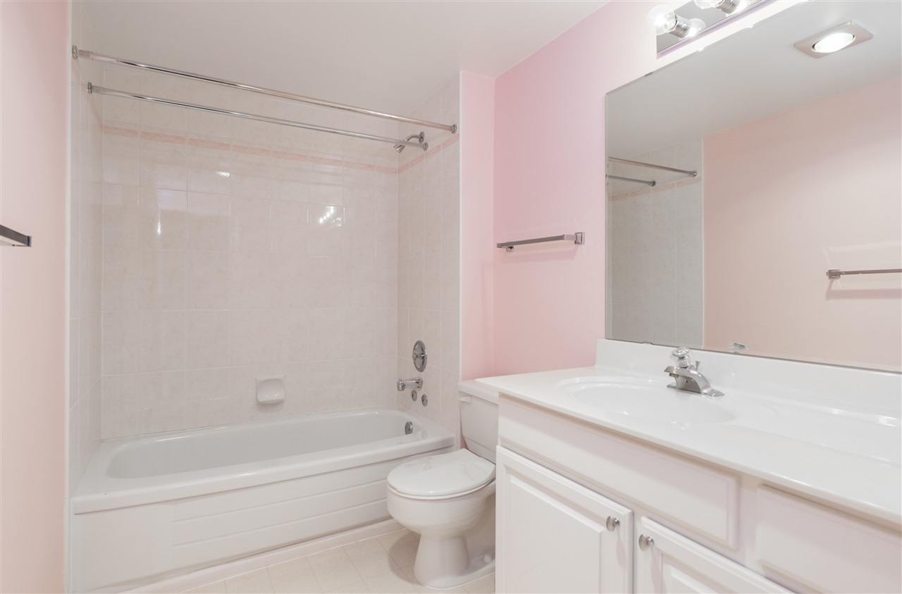 bathroom-2 at 208 - 414 Draycott Road, Lynn Valley, North Vancouver bathroom-2 at 208 - 414 Draycott Road, Lynn Valley, North Vancouver