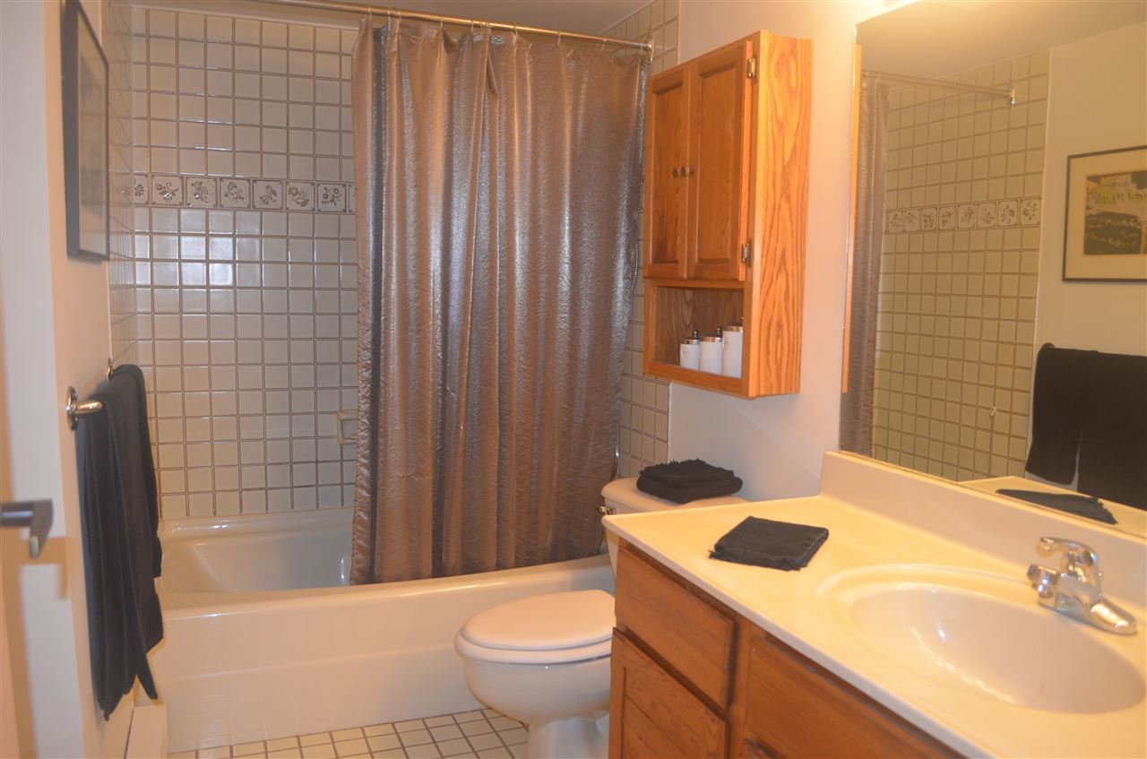2466-10 at 101 - 2466 W 3rd Avenue, Kitsilano, Vancouver West 2466-10 at 101 - 2466 W 3rd Avenue, Kitsilano, Vancouver West