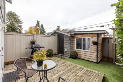 229-w-5th-street-lower-lonsdale-north-vancouver-05
