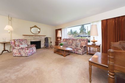 3166-del-rio-drive-delbrook-north-vancouver-02