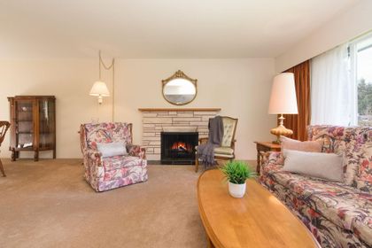 3166-del-rio-drive-delbrook-north-vancouver-04