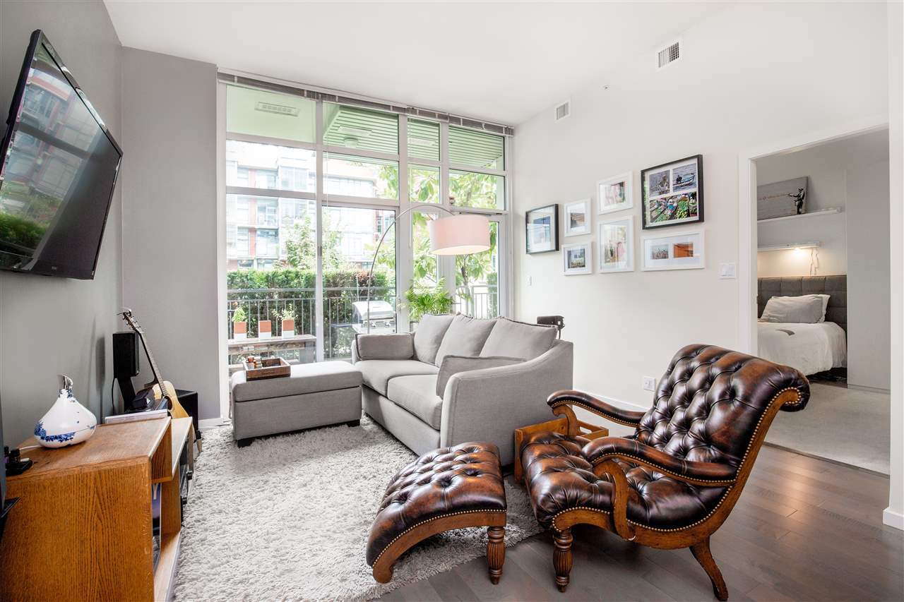 living at 102 - 63 W 2nd Street, False Creek, Vancouver West living at 102 - 63 W 2nd Street, False Creek, Vancouver West