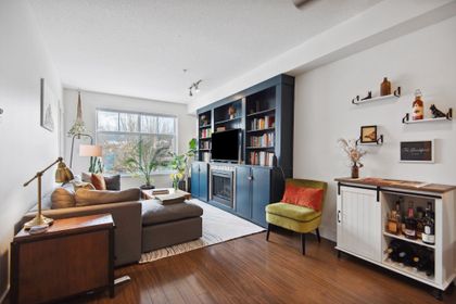 1336-main-street-downtown-sq-squamish-02