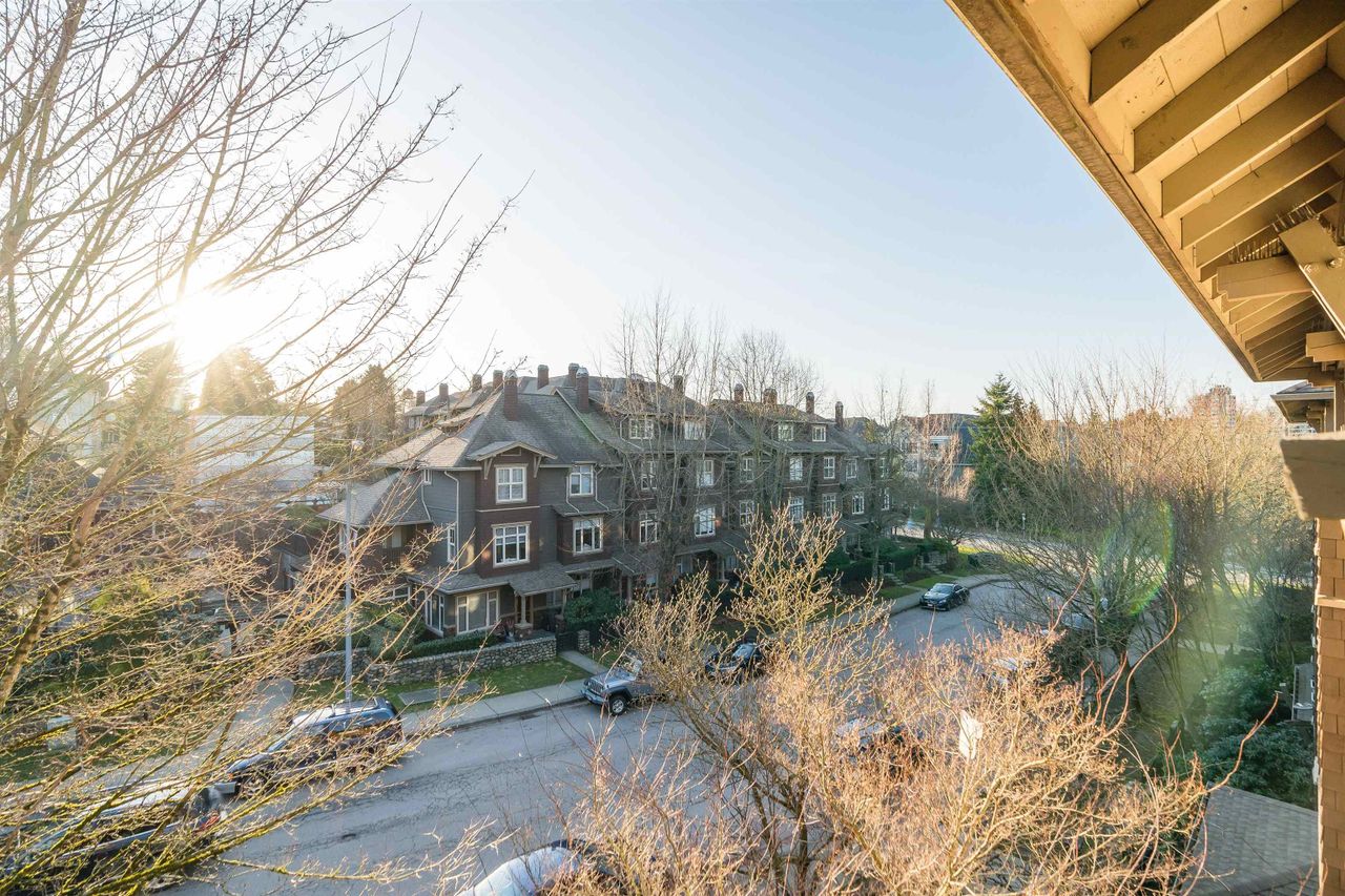 675-park-crescent-glenbrooke-north-new-westminster-11 at 407 - 675 Park Crescent, GlenBrooke North, New Westminster 675-park-crescent-glenbrooke-north-new-westminster-11 at 407 - 675 Park Crescent, GlenBrooke North, New Westminster