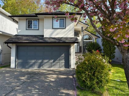 22080-chaldecott-drive-hamilton-ri-richmond-01