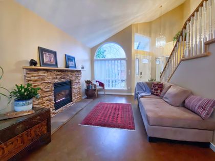 22080-chaldecott-drive-hamilton-ri-richmond-05