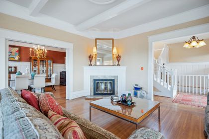 1312-grand-boulevard-boulevard-north-vancouver-05