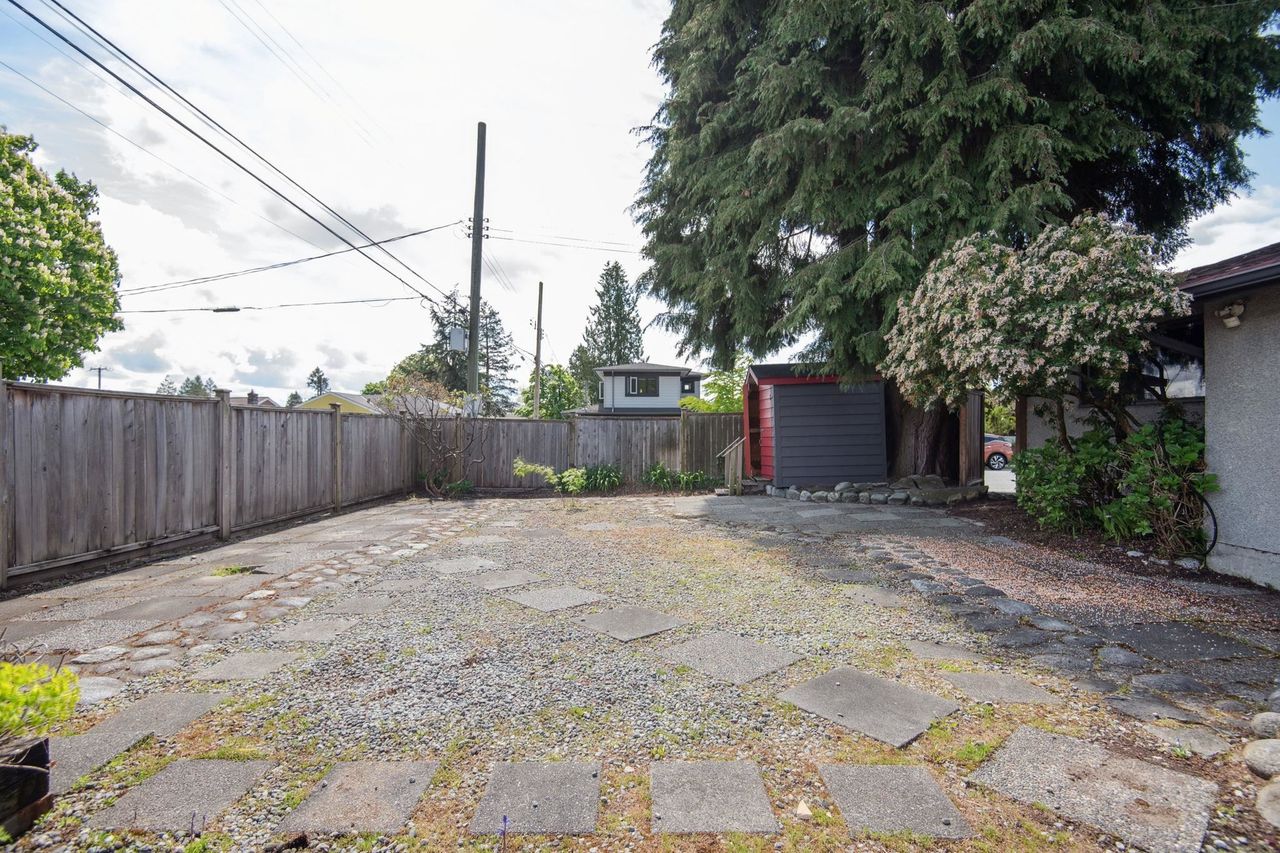 1312-grand-boulevard-boulevard-north-vancouver-26 at 1312 Grand Boulevard, Boulevard, North Vancouver 1312-grand-boulevard-boulevard-north-vancouver-26 at 1312 Grand Boulevard, Boulevard, North Vancouver