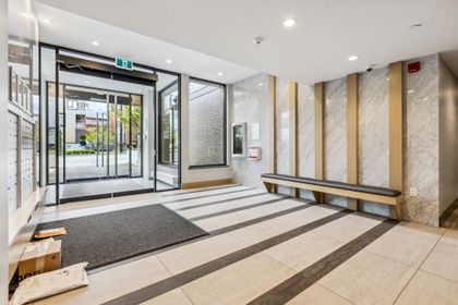 707-e-3rd-street-queensbury-north-vancouver-04