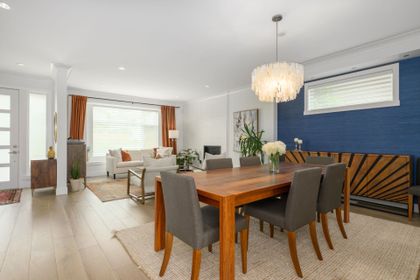 787-e-13th-street-boulevard-north-vancouver-04