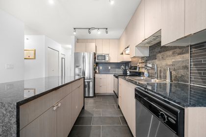 1633-mackay-avenue-pemberton-nv-north-vancouver-02