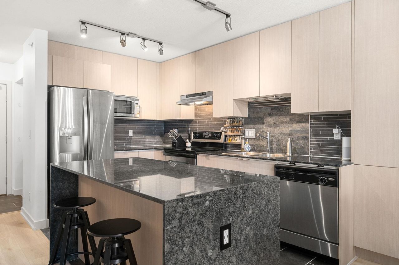 1633-mackay-avenue-pemberton-nv-north-vancouver-11 at 416 - 1633 Mackay Avenue, Pemberton NV, North Vancouver 1633-mackay-avenue-pemberton-nv-north-vancouver-11 at 416 - 1633 Mackay Avenue, Pemberton NV, North Vancouver
