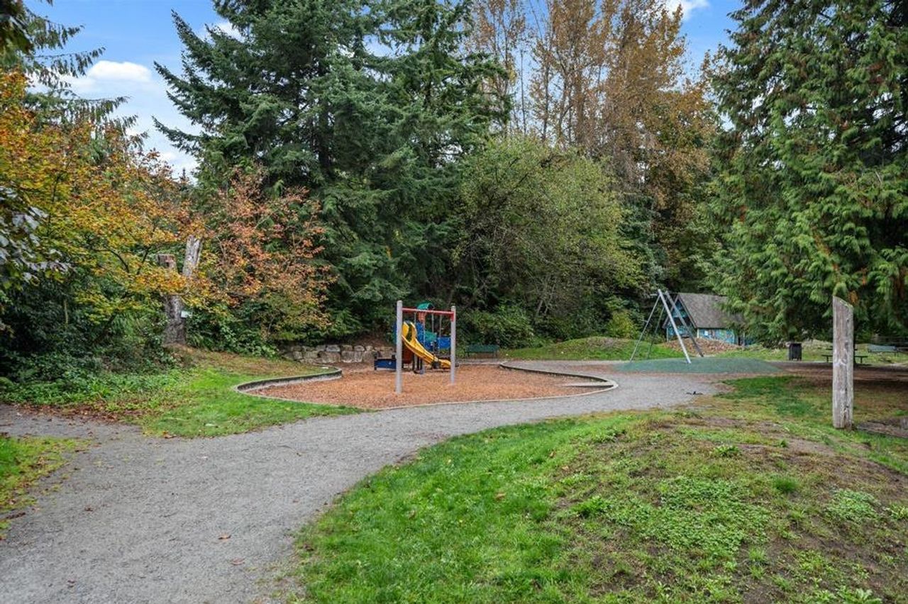 1633-mackay-avenue-pemberton-nv-north-vancouver-35 at 416 - 1633 Mackay Avenue, Pemberton NV, North Vancouver 1633-mackay-avenue-pemberton-nv-north-vancouver-35 at 416 - 1633 Mackay Avenue, Pemberton NV, North Vancouver