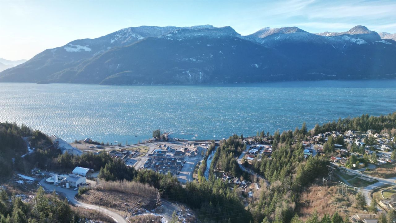 1121-copper-drive-britannia-beach-squamish-06 at 1121 Copper Drive, Britannia Beach, Squamish 1121-copper-drive-britannia-beach-squamish-06 at 1121 Copper Drive, Britannia Beach, Squamish