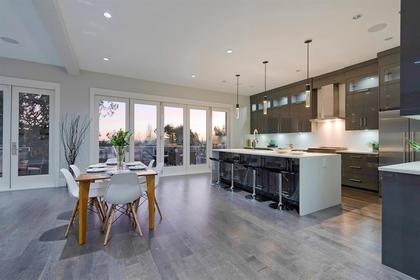 245-w-windsor-road-upper-lonsdale-north-vancouver-02