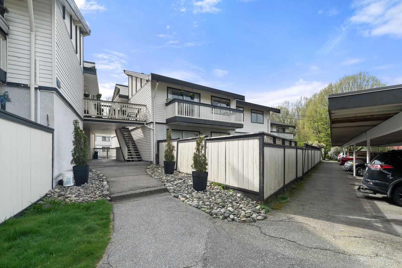 834-premier-street-lynnmour-north-vancouver-27 at 15 - 834 Premier Street, Lynnmour, North Vancouver 834-premier-street-lynnmour-north-vancouver-27 at 15 - 834 Premier Street, Lynnmour, North Vancouver