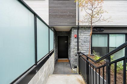 650-e-2nd-street-lower-lonsdale-north-vancouver-04