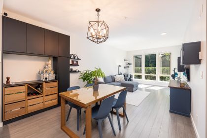 2632-library-lane-lynn-valley-north-vancouver-02