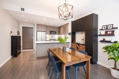 2632-library-lane-lynn-valley-north-vancouver-03