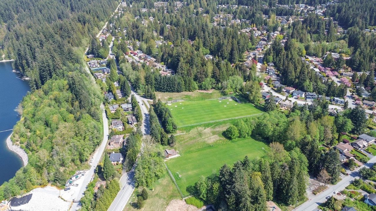 4869-capilano-road-canyon-heights-nv-north-vancouver-35-1 at 4869 Capilano Road, Canyon Heights NV, North Vancouver 4869-capilano-road-canyon-heights-nv-north-vancouver-35-1 at 4869 Capilano Road, Canyon Heights NV, North Vancouver