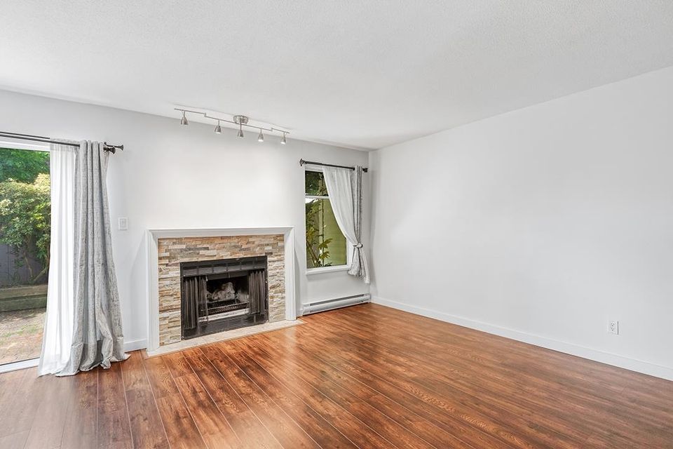 2886-mt-seymour-parkway-northlands-north-vancouver-03