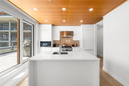 6707-nelson-avenue-horseshoe-bay-wv-west-vancouver-05